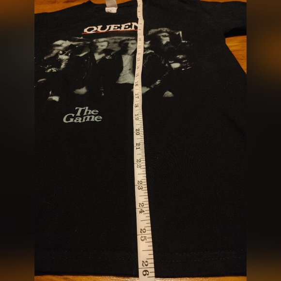 Queen - The Game 1980 album concert worn tour shirt vintage style tee Medium 🔥 - Picture 3 of 5
